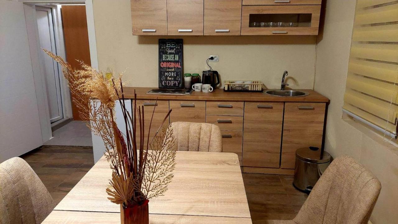 City Hostel Skopje Ngoại thất bức ảnh